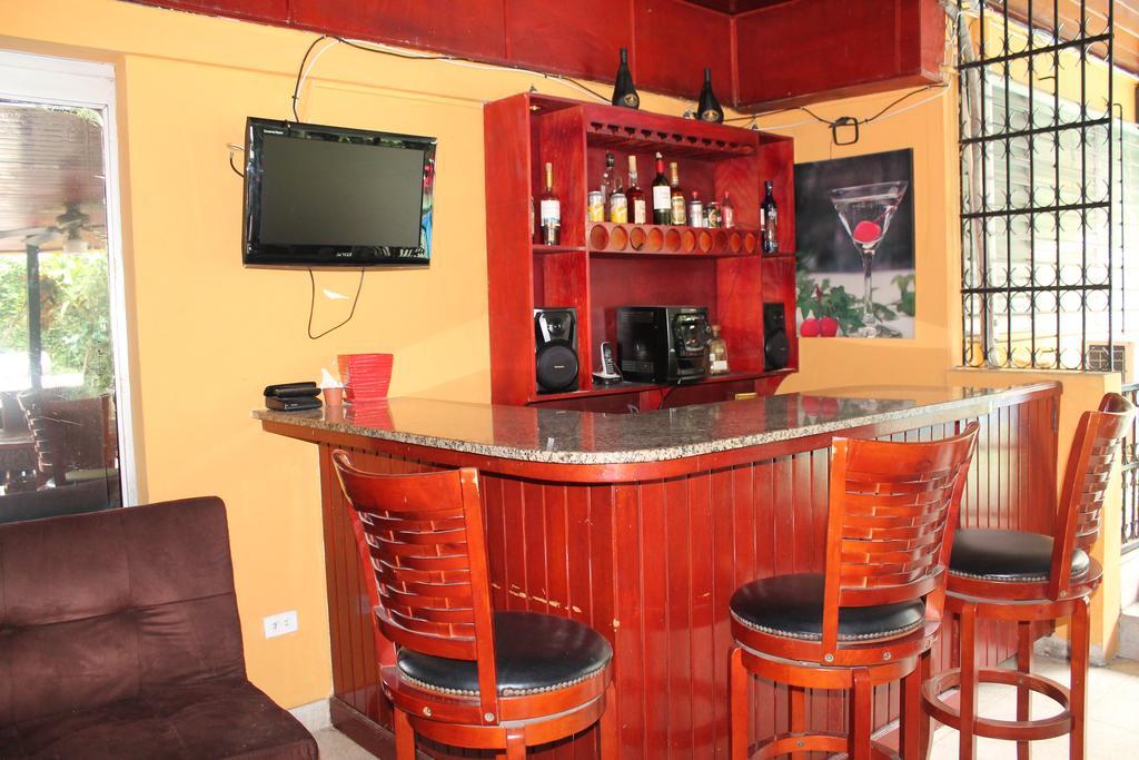 Hostal Cocos Inn Панама Екстер'єр фото