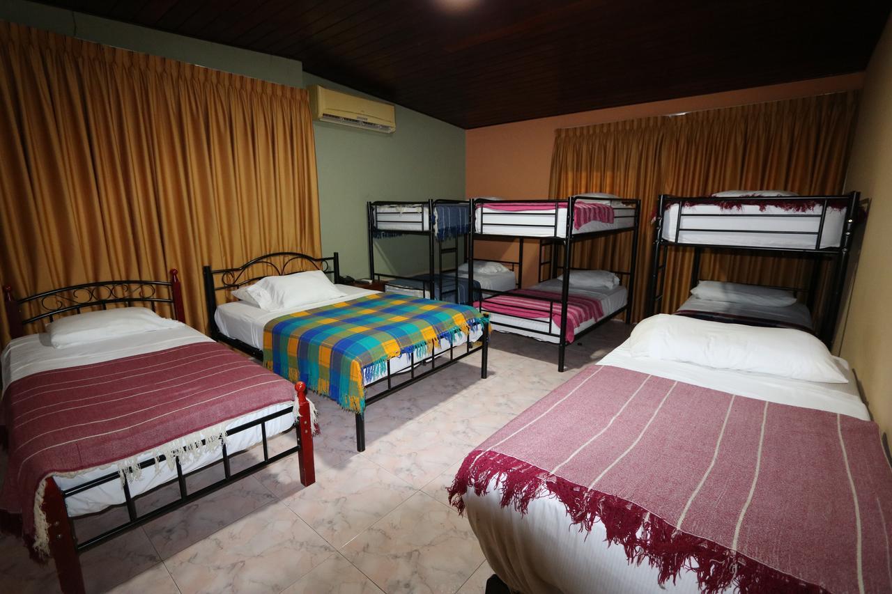 Hostal Cocos Inn Панама Екстер'єр фото
