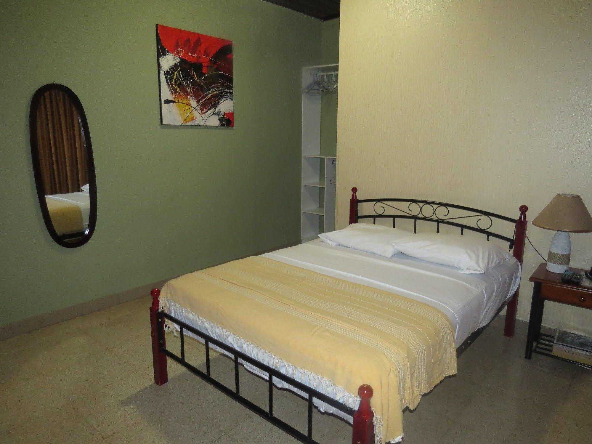 Hostal Cocos Inn Панама Екстер'єр фото