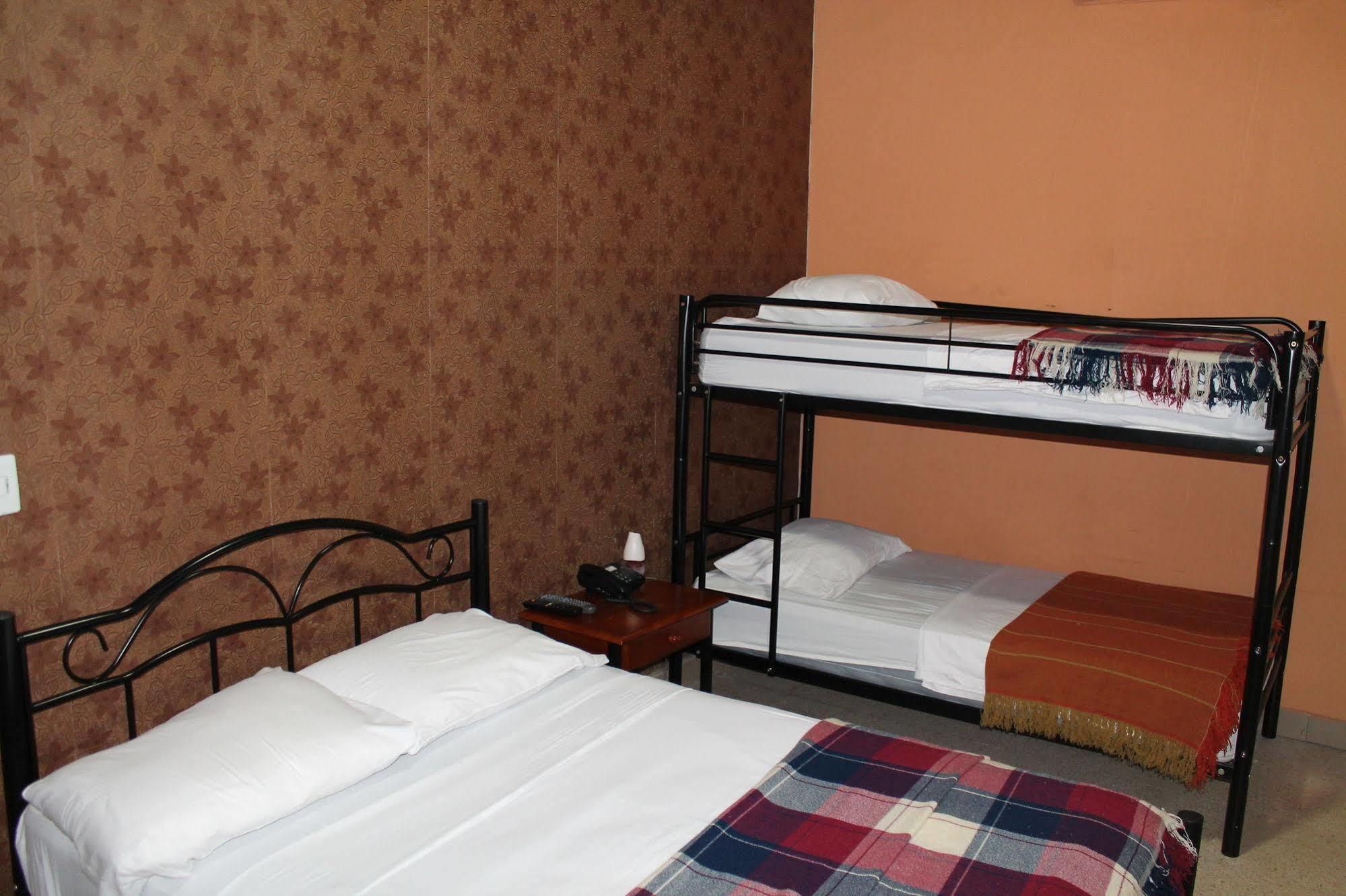 Hostal Cocos Inn Панама Екстер'єр фото